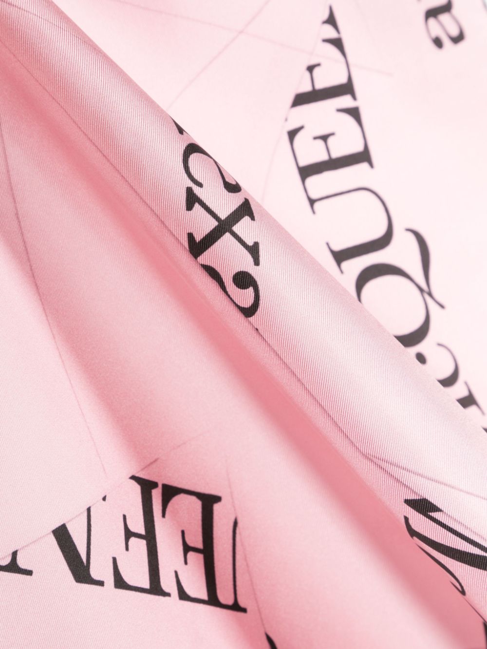 Alexander McQueen Scarfs Pink