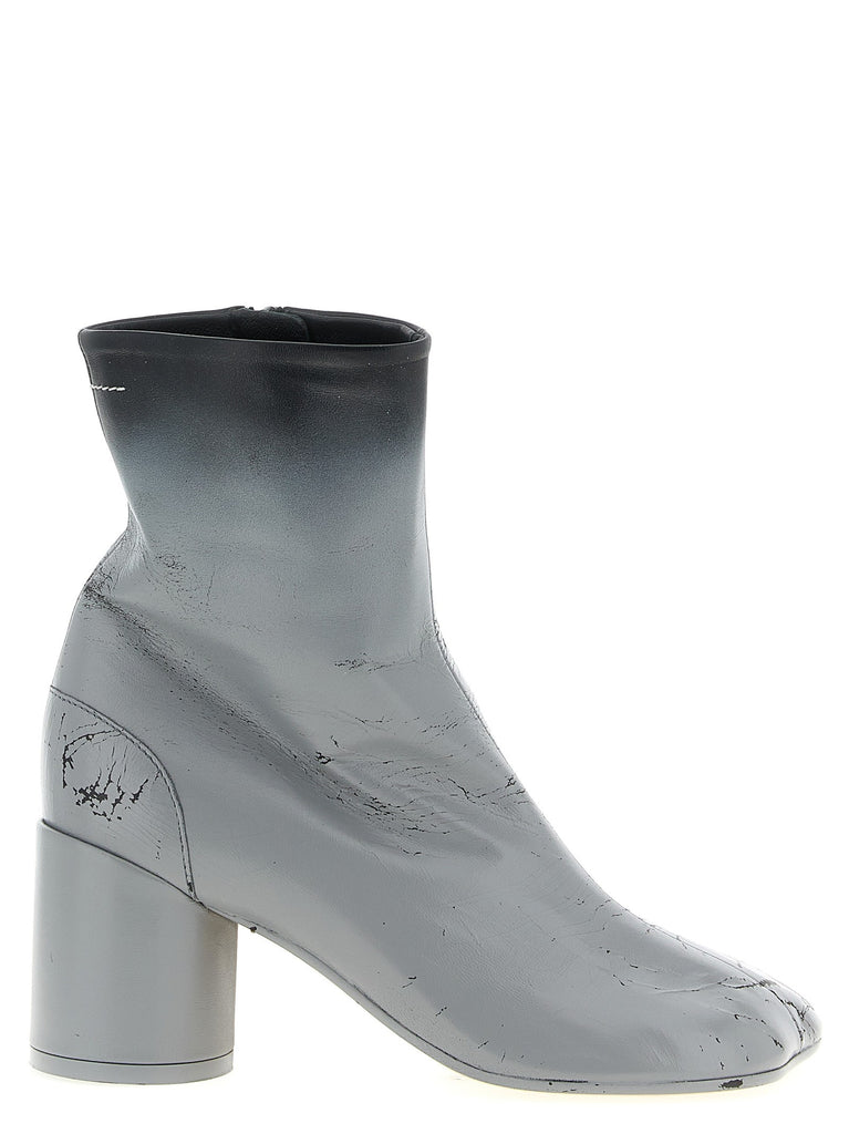 'Anatomic' ankle boots