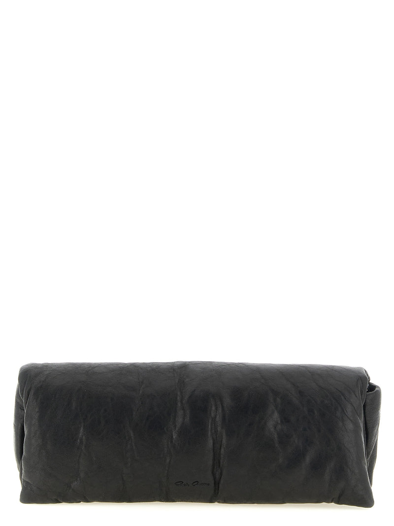 'Baguette' clutch