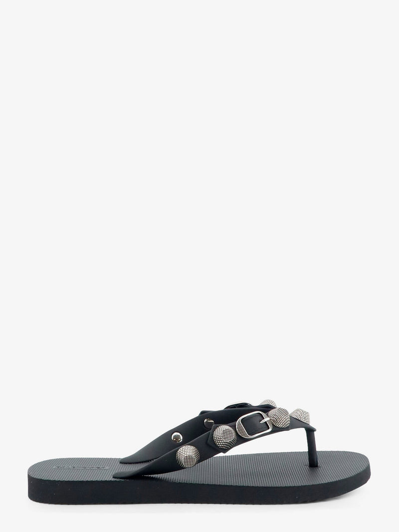 Cagole flip-flops with iconic metal details