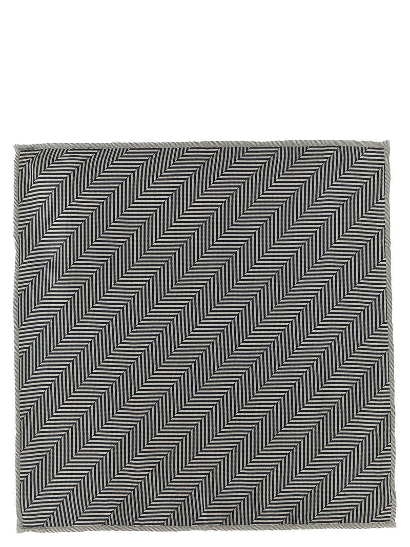 Chevron pocket clutch