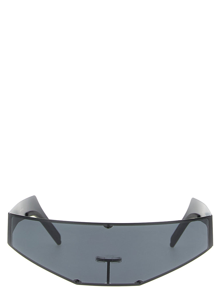 'Cyclops' sunglasses