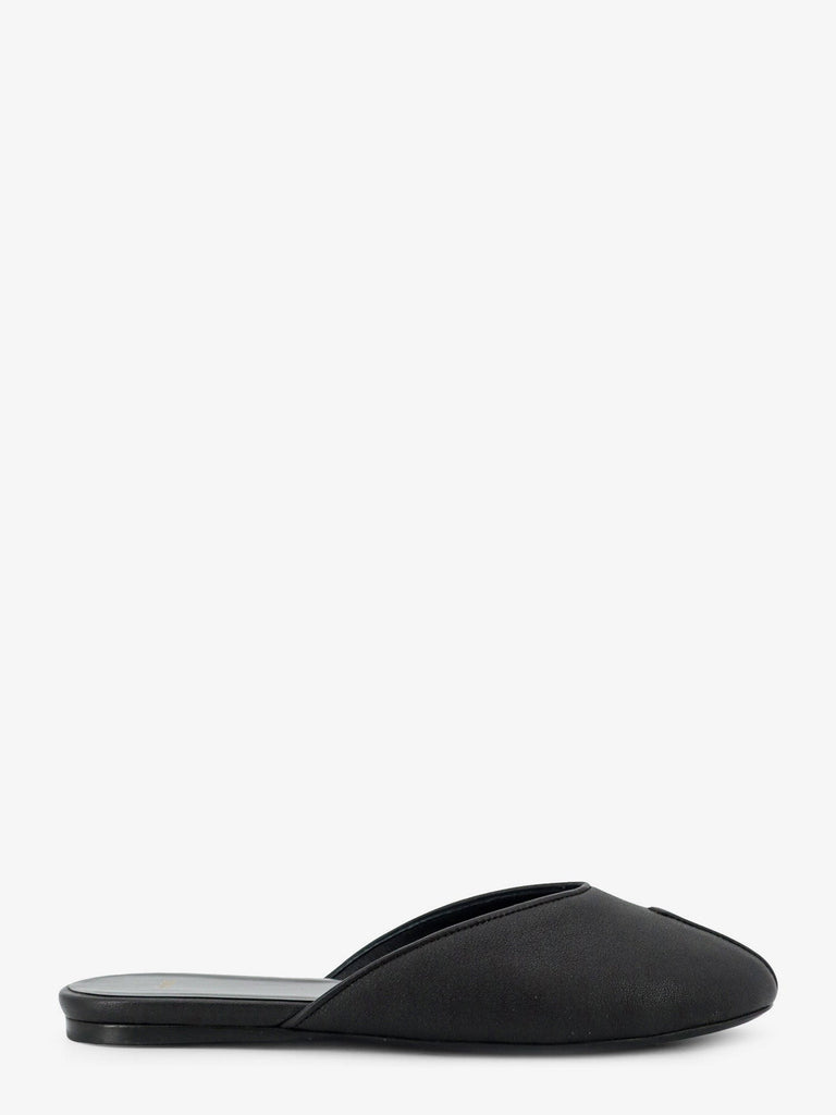 Date Flat leather sandals