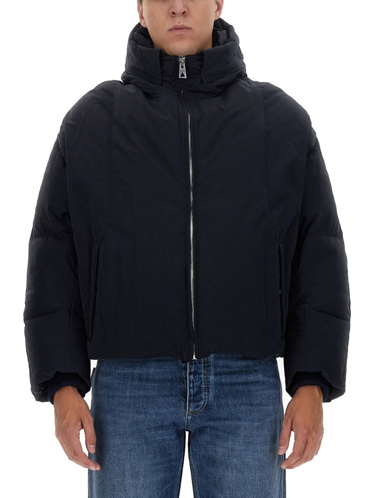 DOWN JACKET IN TECH
