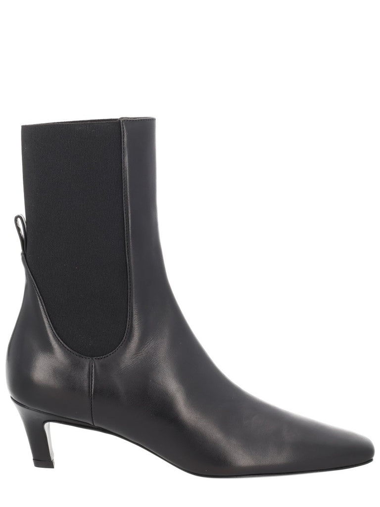 HEELED BOOT