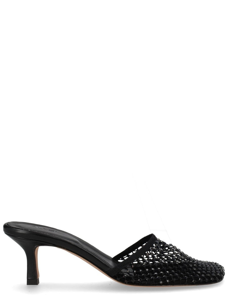 HEELED SHOE