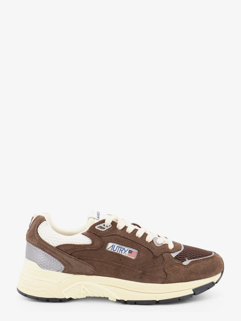Hyperway Low mesh and suede snrakers with iconic side logo