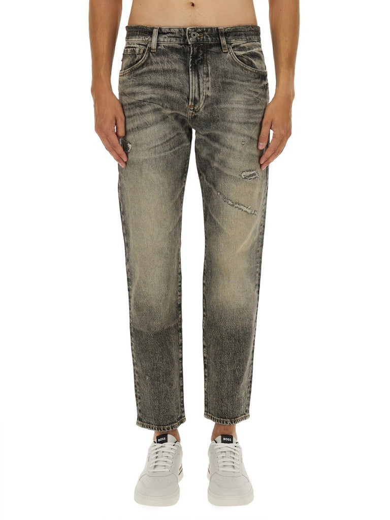 JEANS IN DENIM