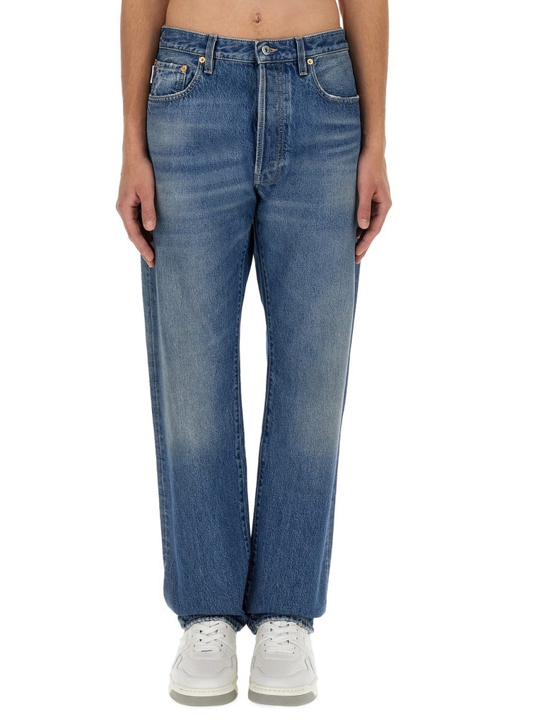 JEANS WITH LOGO DETAIL