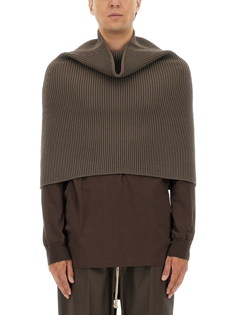 KNITTED CAPE