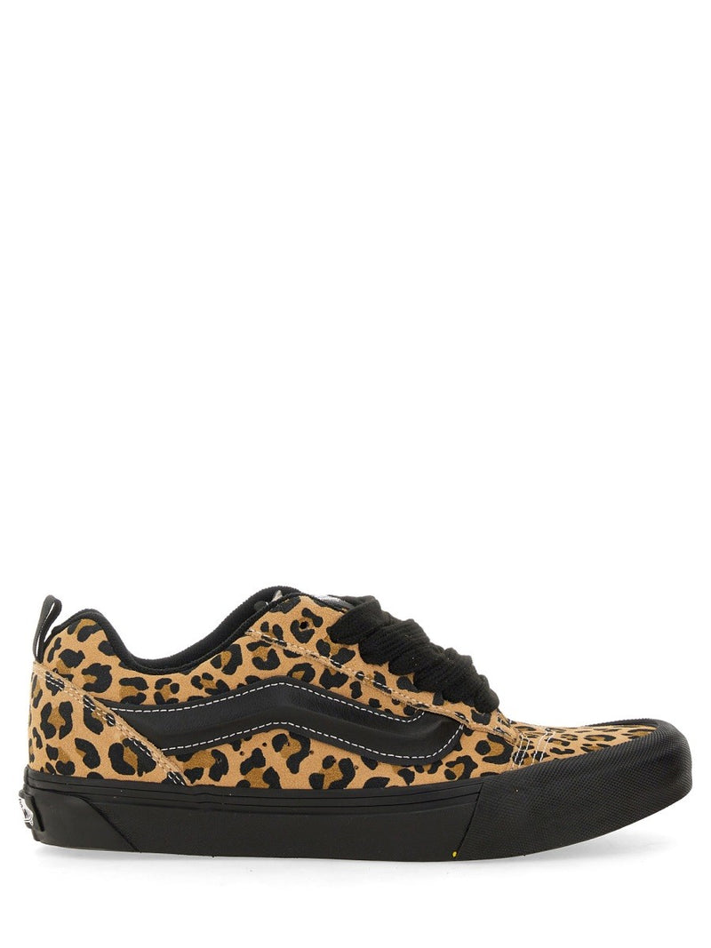 KNU SCHOOL SNEAKER