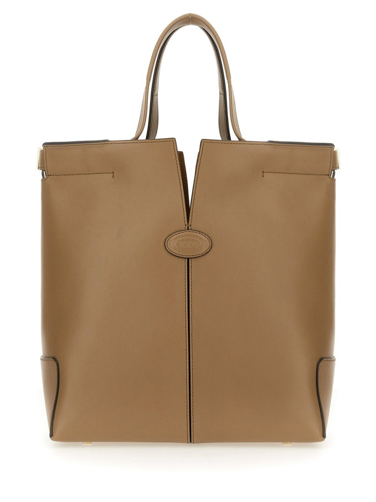 LEATHER BAG.