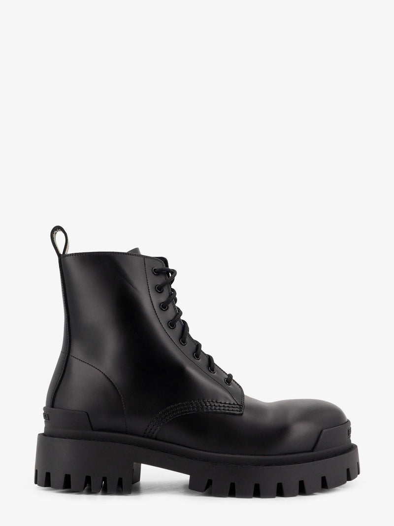 Leather boots with maxi rubber sole