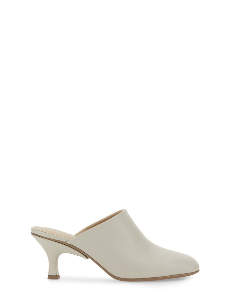 LEATHER SANDAL