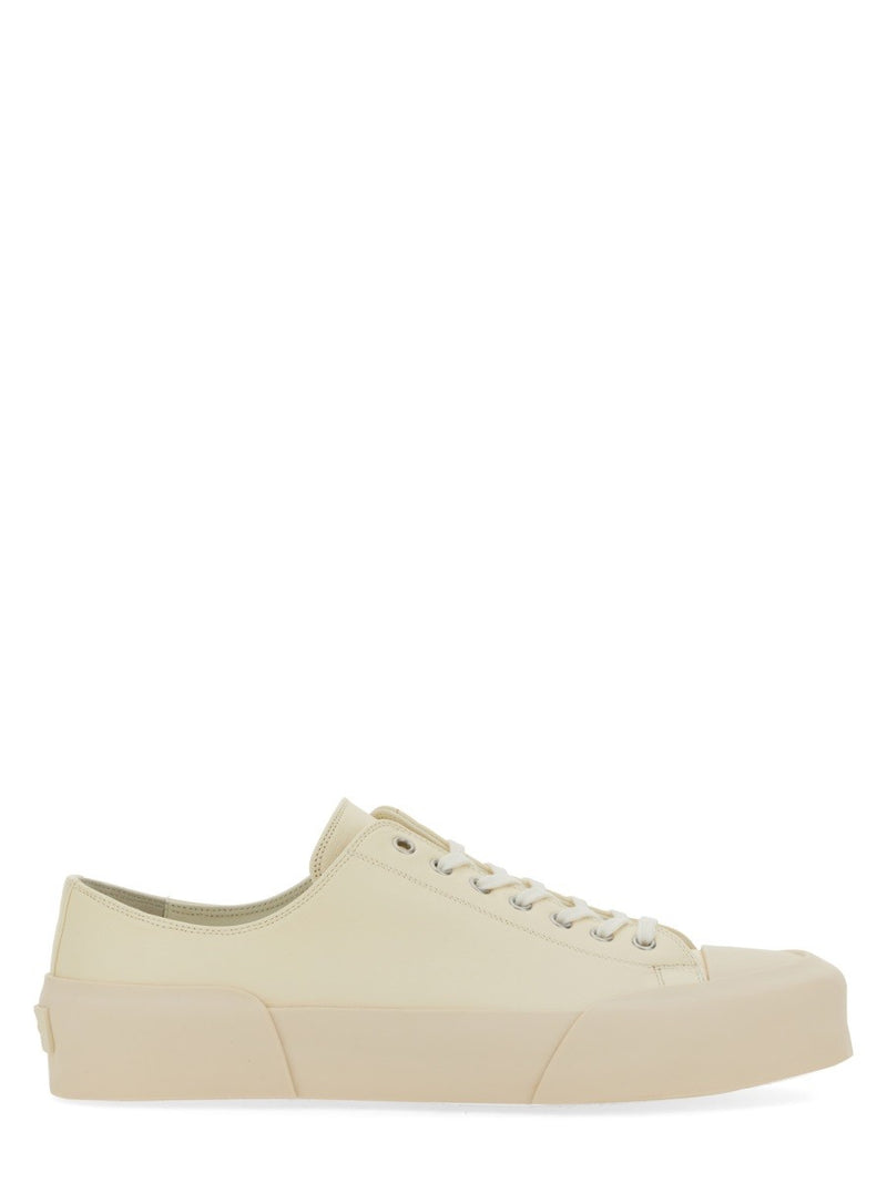 LOW SNEAKERS.