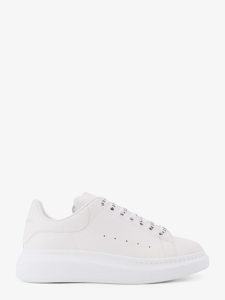 Low-top leather sneakers