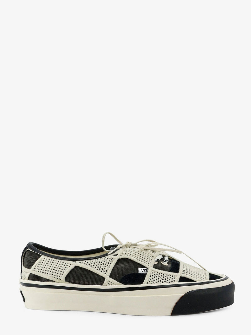Lx authentic 44 sneakers with Shell Knit motif