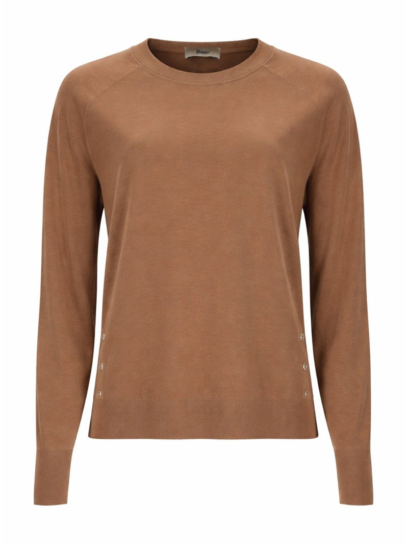 MAGLIA CON BOTTONI LATERALI