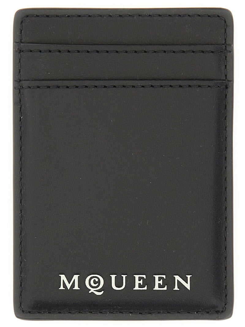 MAGNETIC CARD HOLDER WITH LOGO