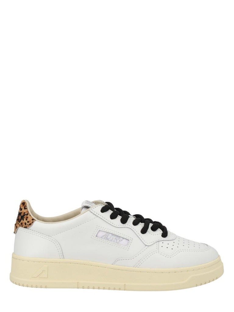 "MEDALIST LOW" SNEAKER