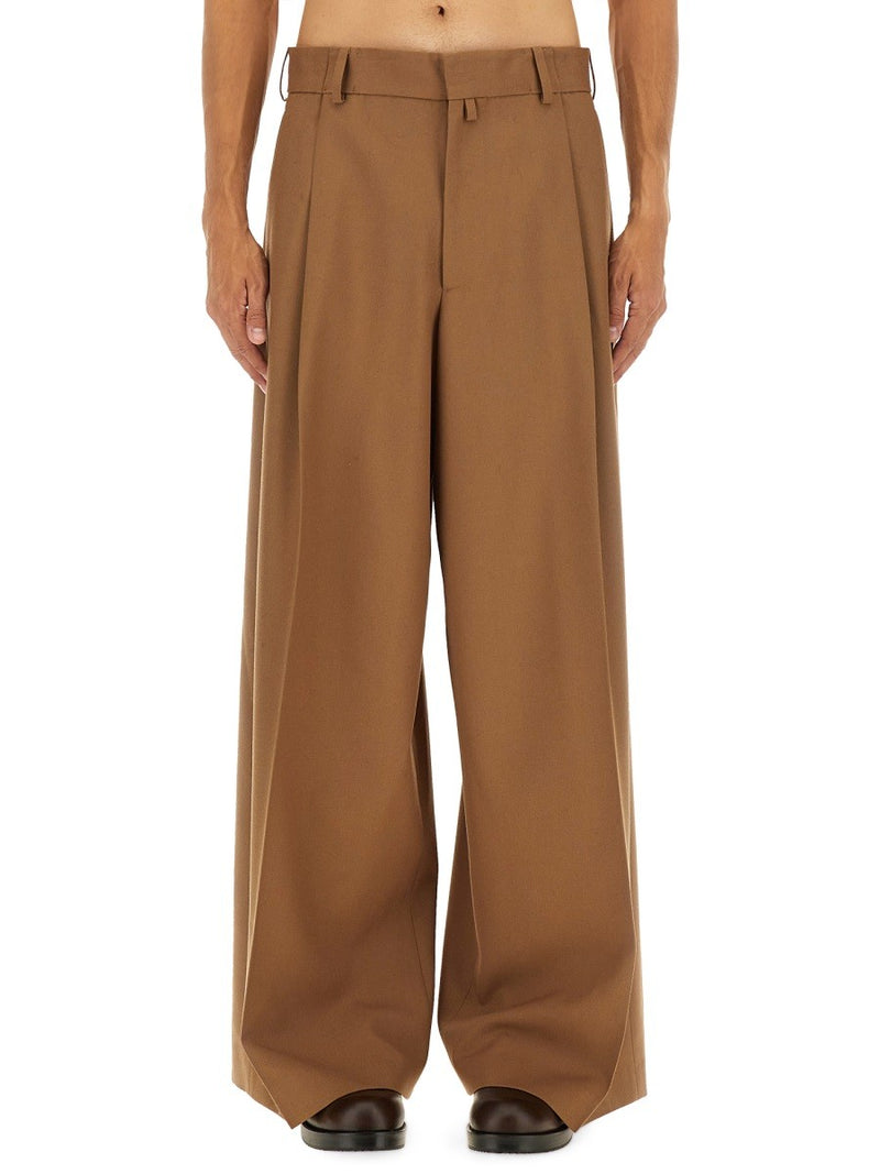 PANTS WITH PLEATS