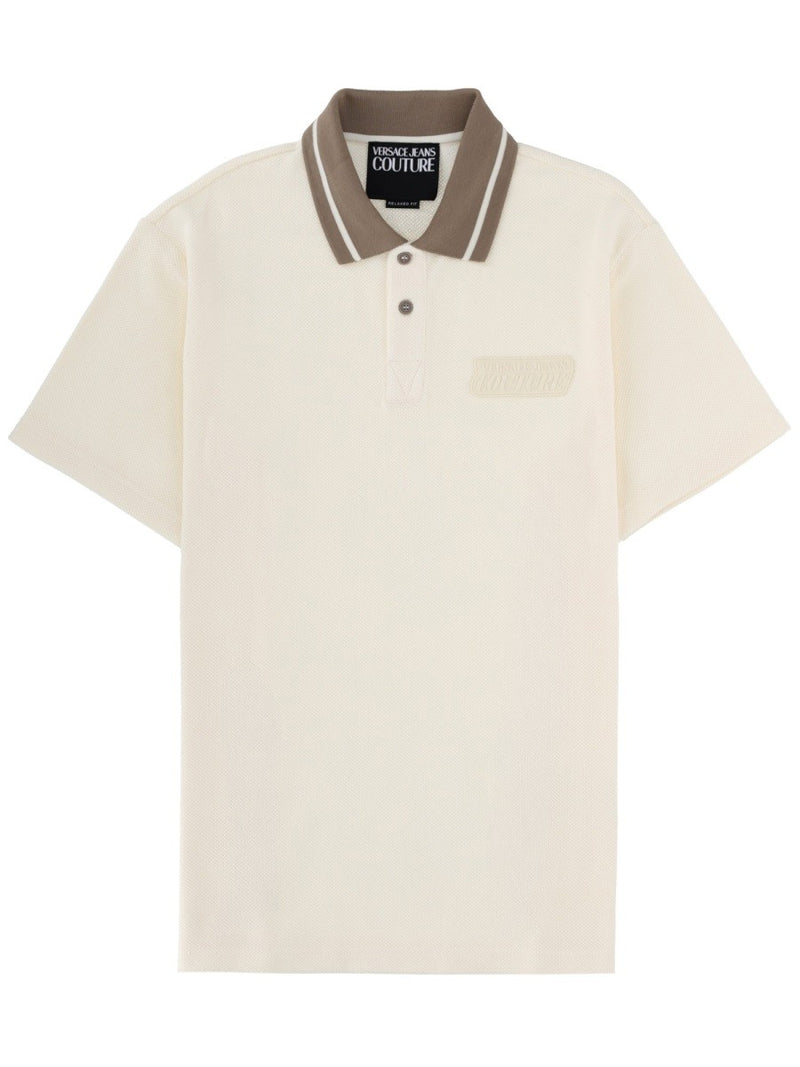 POLO CON PATCH LOGO