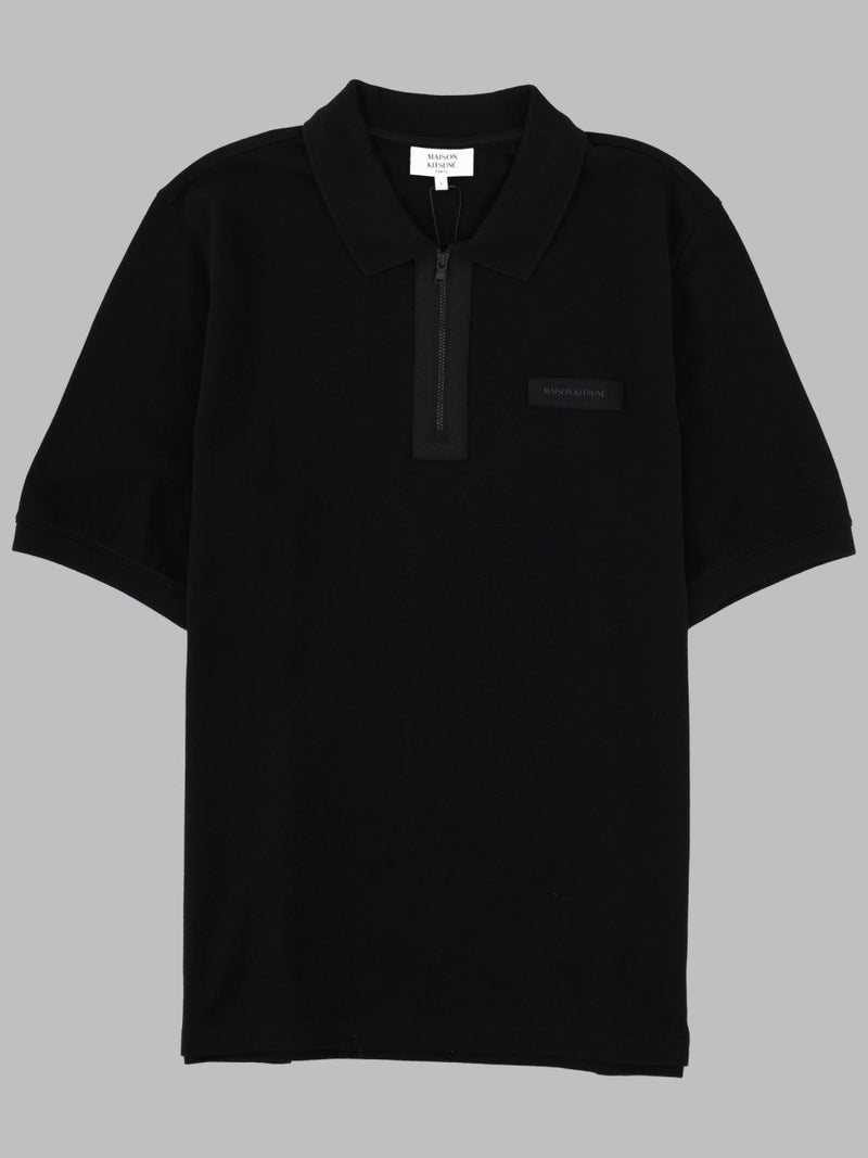 POLO CON ZIP E PATCH LOGO