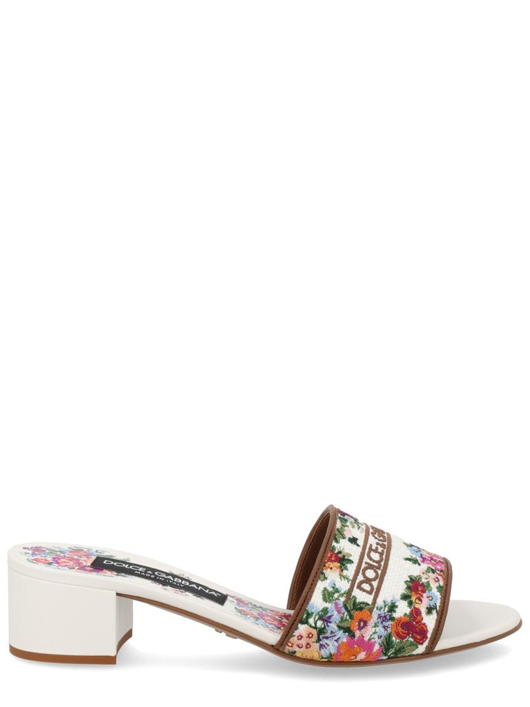 SANDAL WITH EMBROIDERY