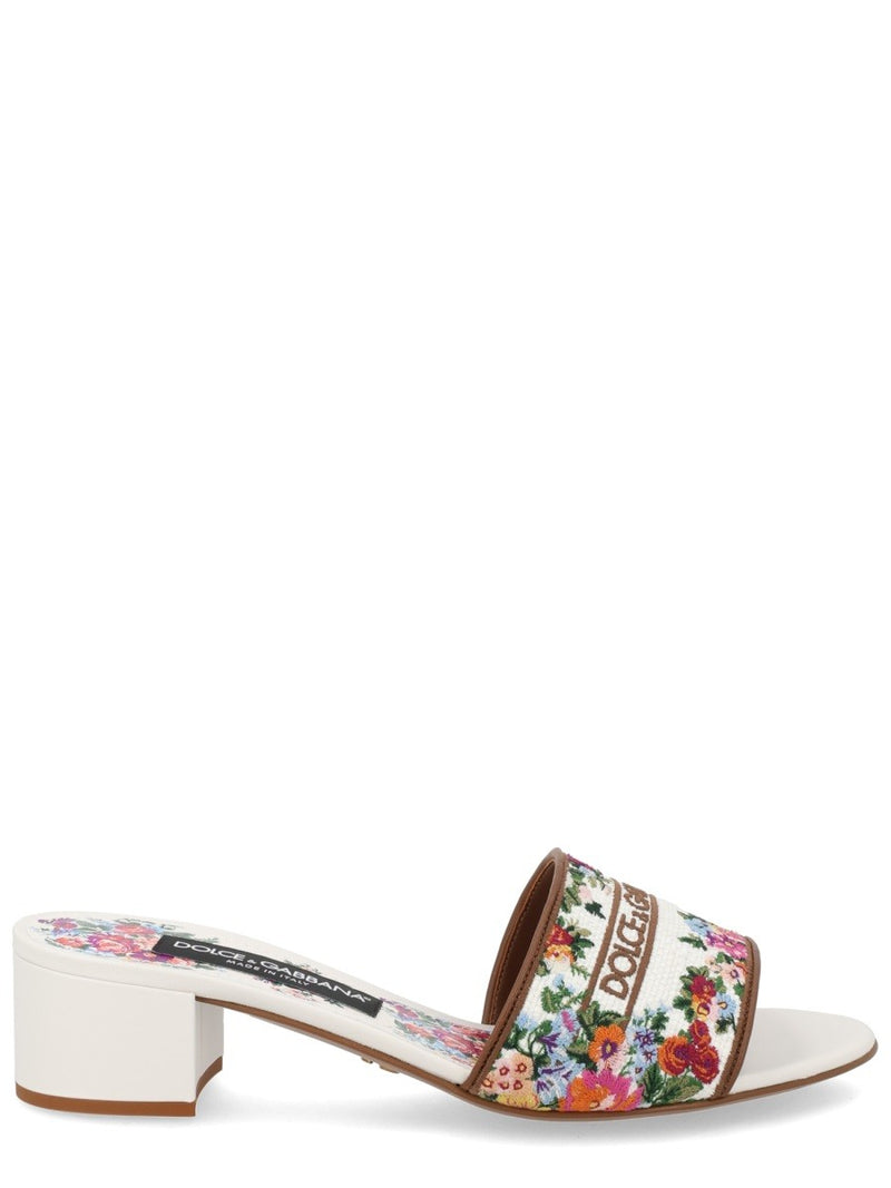 SANDAL WITH EMBROIDERY
