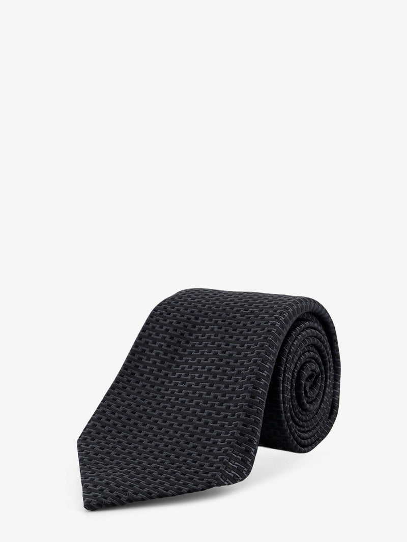 Silk tie