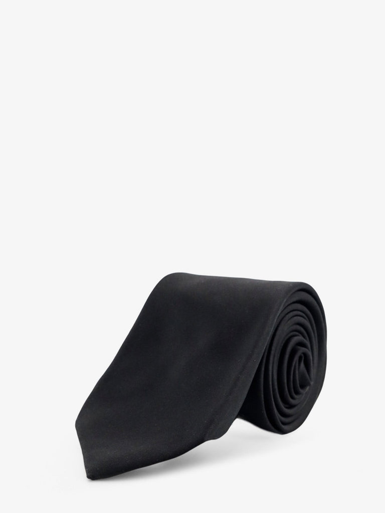 Silk tie