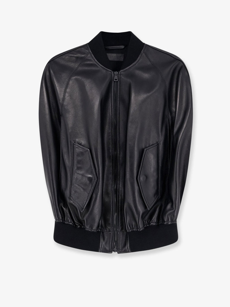 Sleeveless leather jacket