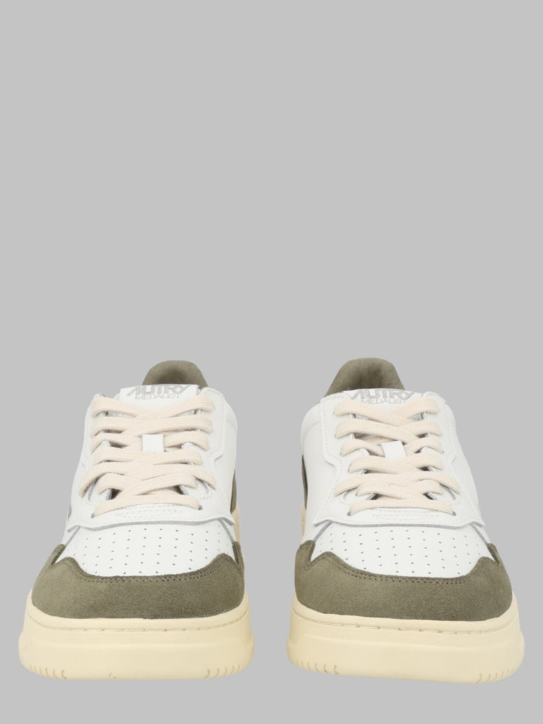 SNEAKER "MEDALIST LOW"
