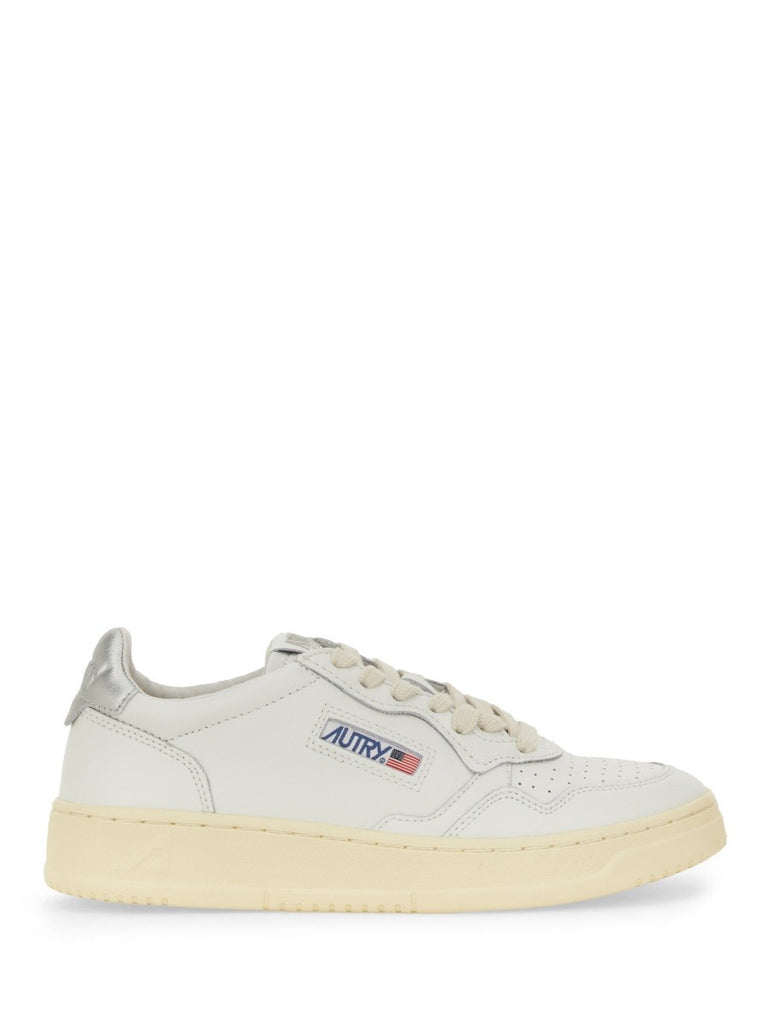 SNEAKER "MEDALIST LOW"