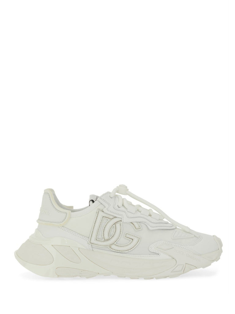 SNEAKER WITH LOGO