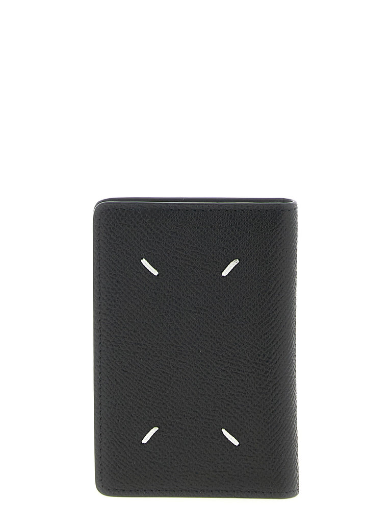'Stitching' card holder