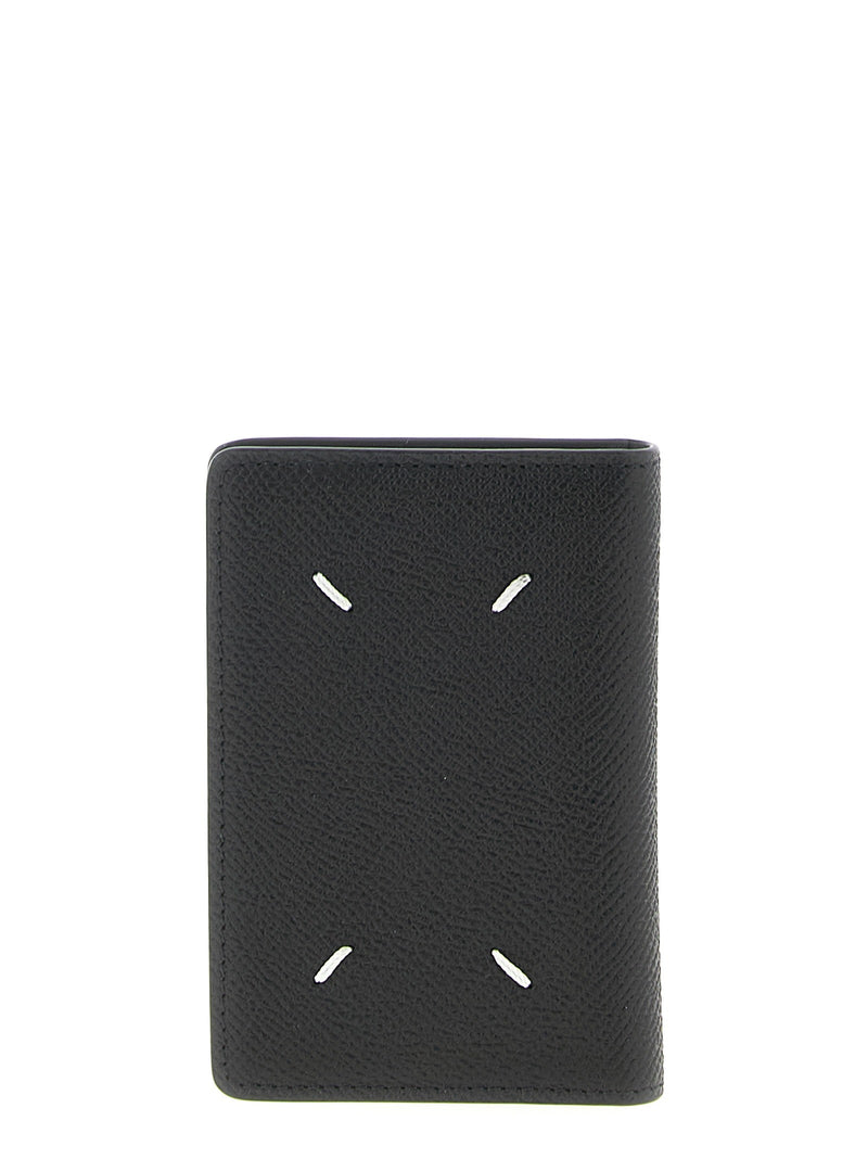 'Stitching' card holder