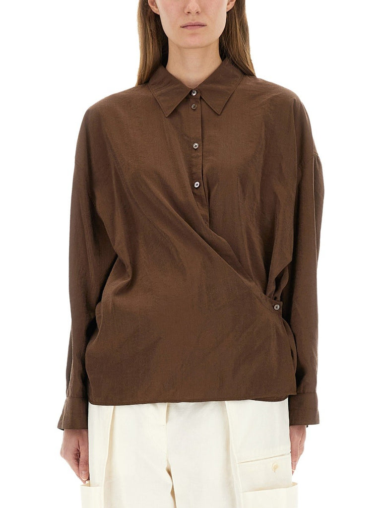 "STRAIGHT COLLAR TWISTED" SHIRT