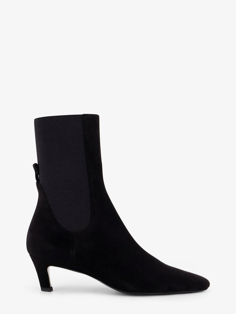 Suede boots
