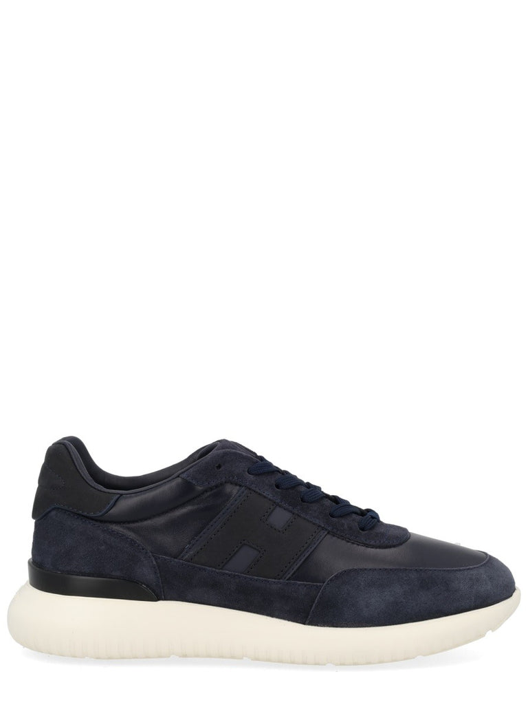 SUEDE SNEAKER