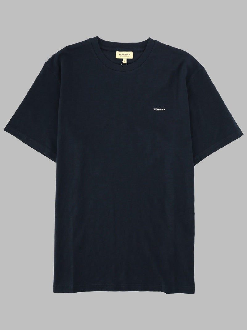 T-SHIRT CON LOGO