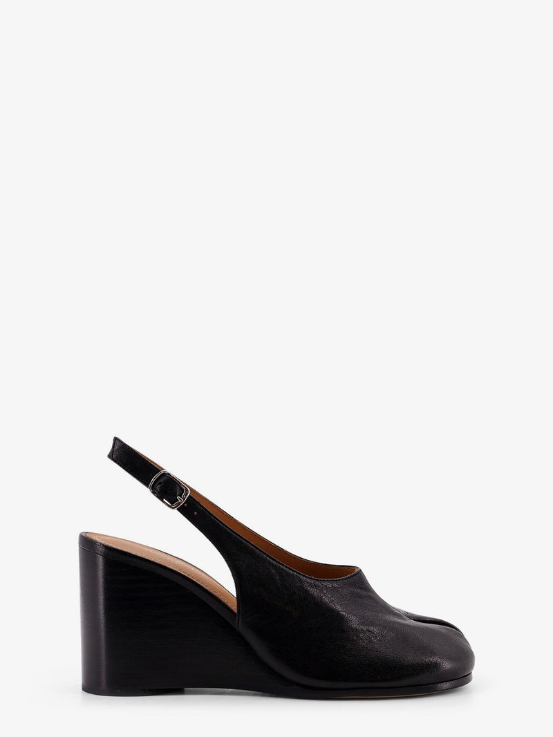 Tabi leather pumps