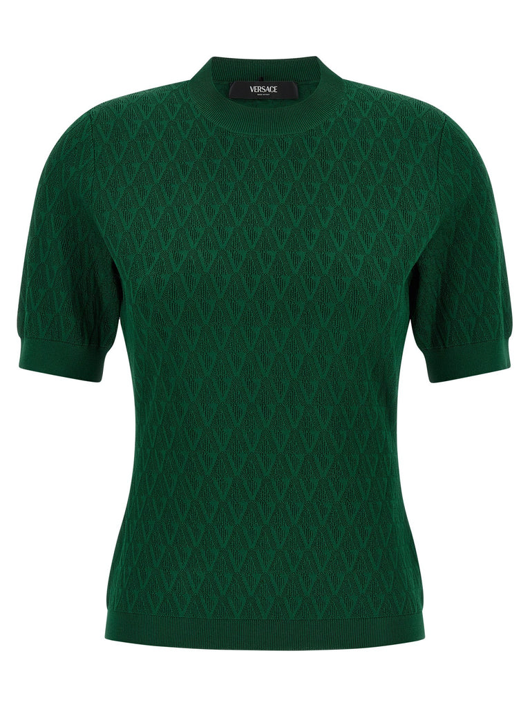 V-pattern T-shirt