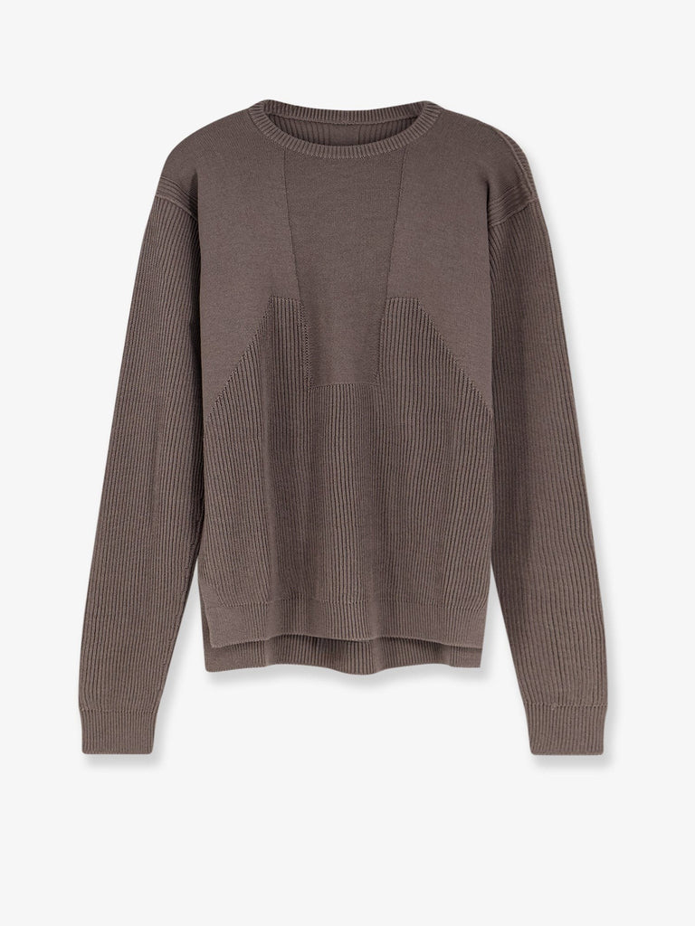 Virgin wool sweater