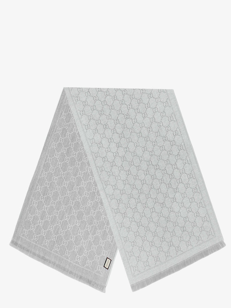 Wool scarf