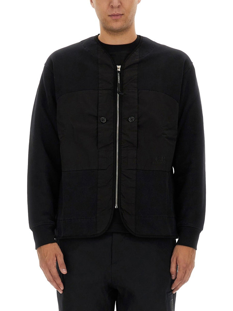 ZIP SWEATSHIRT.